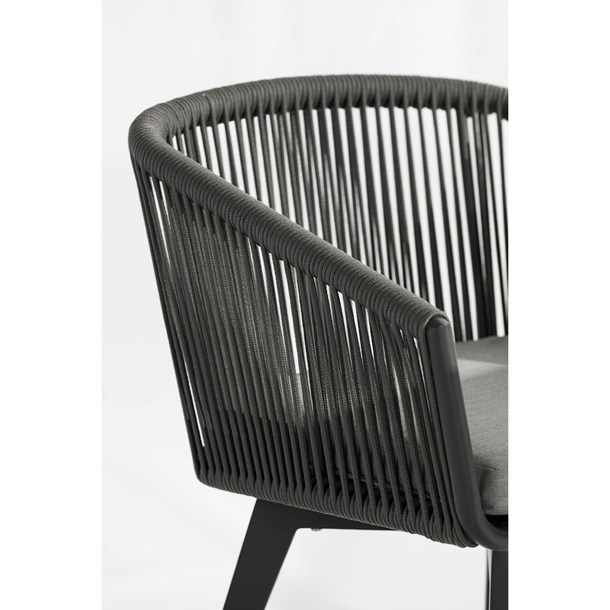 Diva Armchair
